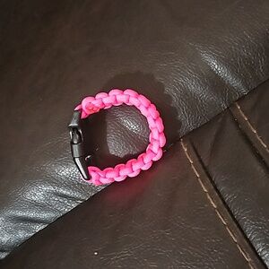 Paracord bracelet